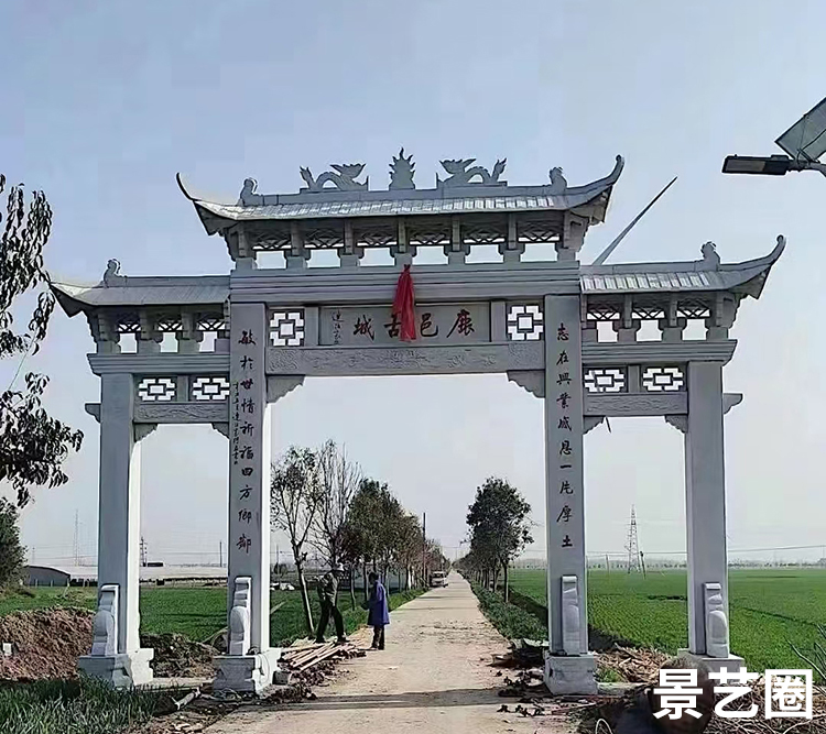 农村石雕石材牌坊厂家安装实拍案例第6张