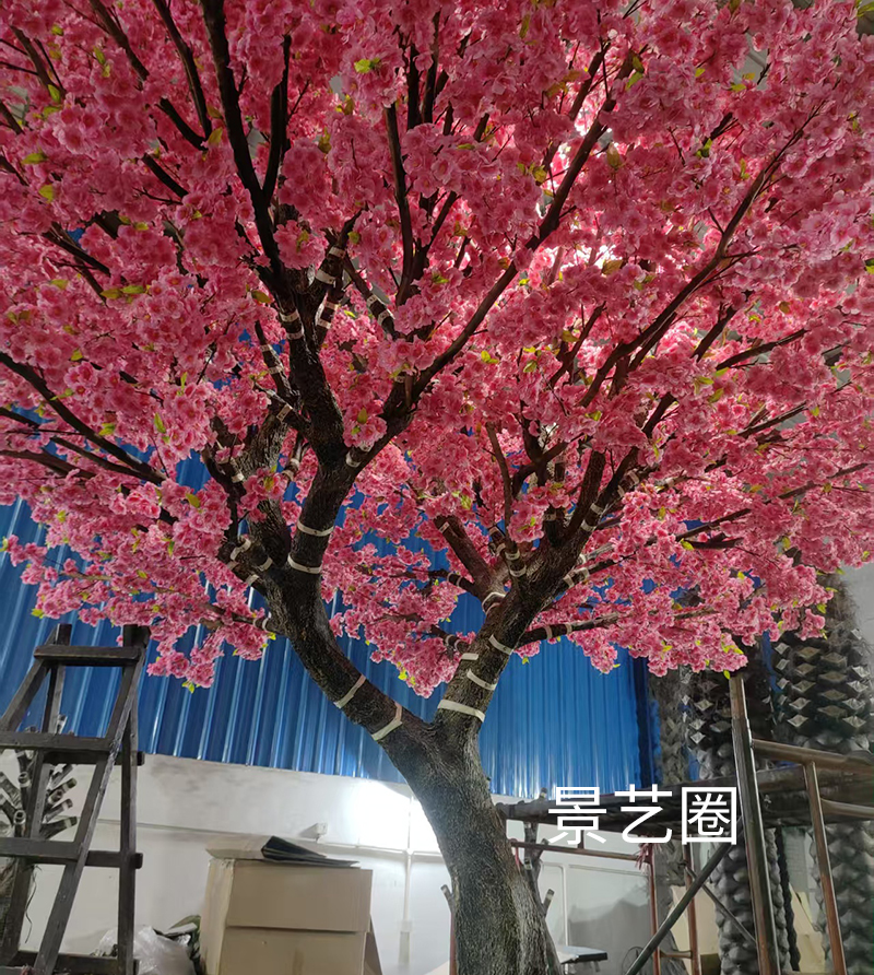 高端造型款仿真樱花树工厂实拍案例第9张